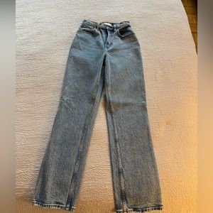 Abercrombie Curve Love Ultra High Rise 90s Straight Jean Size 25